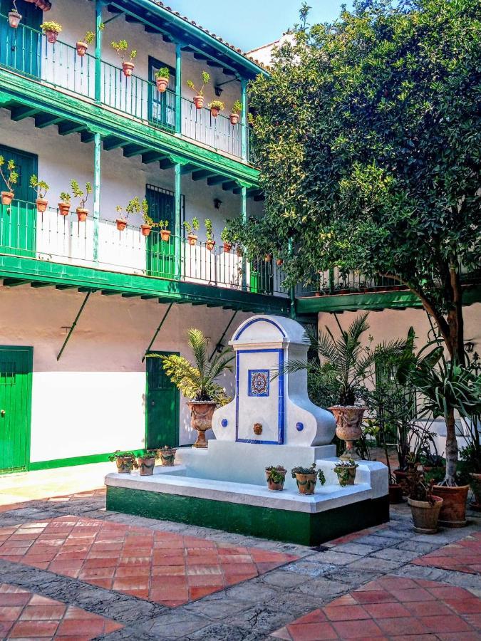 La Puerta Verde De Las Setas De Sevilla エクステリア 写真